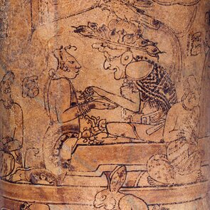 Wandmalerei: Bild und Hieroglyphen beschäftigen sich mit Kakao, der einst kostbares Tausch- und Luxusgut war.