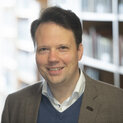 Porträtfoto Prof. Dr. Michael Seewald 