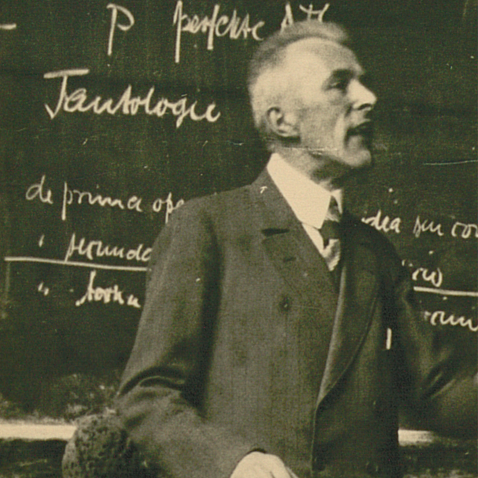 Heinrich Scholz, der Begründer der „Schule von Münster“, während einer Lehrveranstaltung